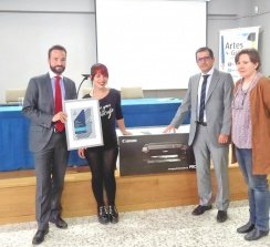 Alvaro García, presidente de neobis; Irene del Toro, ganadora del concurso; Jesús Díaz, Sales Manager Canon España; y Alicia Arozarena, IES Llanes Sevilla.