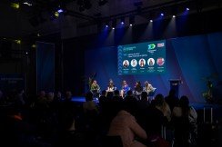 Los asistentes pueden elegir entre pases individuales para cada Summit o el pase All Conferences.