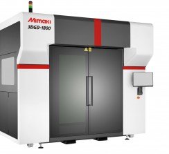 Mimaki exhibirá su impresora 3D de gran formato 3DGD-1800 y ofrecerá demostraciones de sus impresionantes aplicaciones.