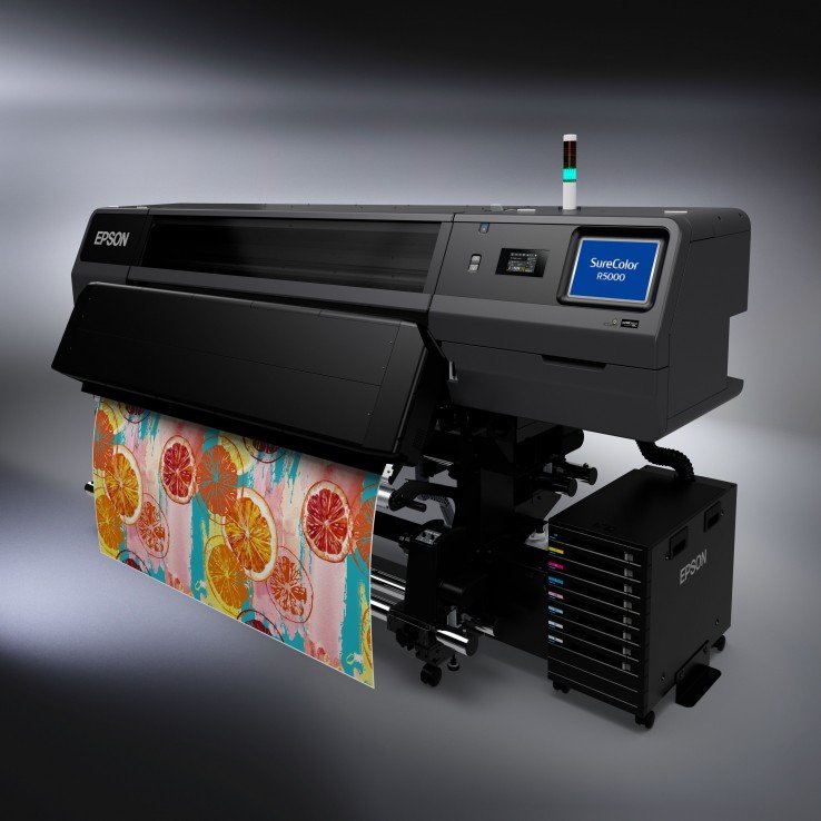 La versátil SC-R5000 utiliza un nuevo pack de tintas UltraChrome RS de 6 colores.