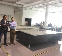 Ingo De Cillia (Product Manager de swissQprint), Rafael González (Gerente de Adaequo) y Pedro Robles (Gerente de Tecnohard).