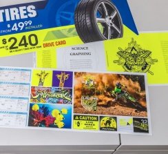 El equipo puede añadir ahora tinta amarilla fluorescente, además de naranja, verde, azul, así como blanco y transparente.