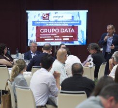 El evento fue una oportunidad para la creación de sinergias entre las empresas y proveedores de la industria gráfica andaluza.