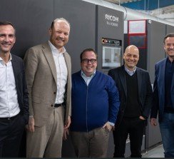 Con este tercer equipo, la empresa amplía su capacidad de producción y las posibilidades de producción industrial.
