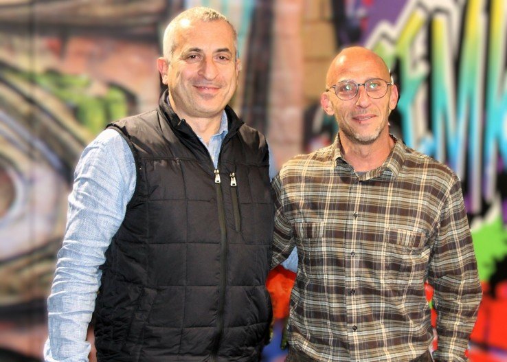 Chady Peter Abed y Michel Conesa tras formalizar el acuerdo.